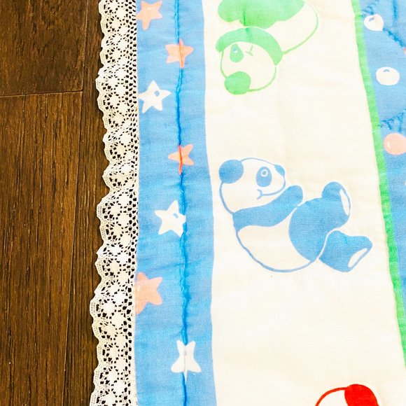 Baby Quilt Blanket Light Bright Multicolors Teddy Bears 44 x 34.5 in - Picture 6 of 7